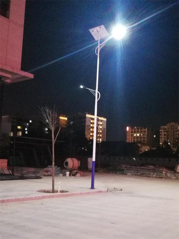 鑫永虹照明LED太阳能路灯