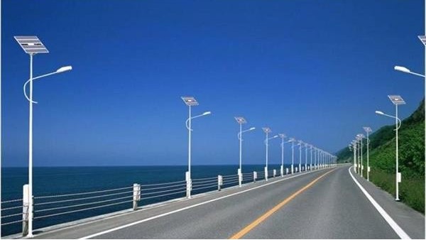 LED太阳能路灯价格波动正常吗？