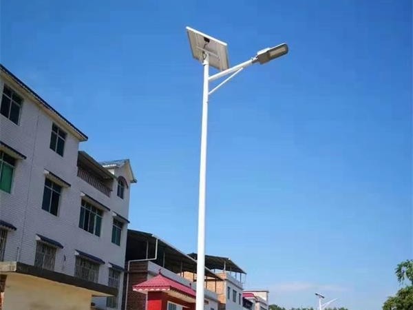 新农村太阳能LED路灯工程案例