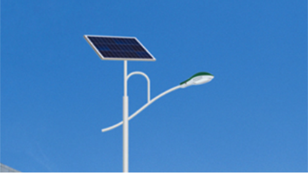 6米30瓦太阳能LED路灯价钱多少？
