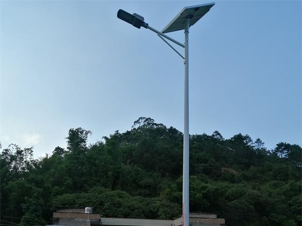 广西省北流市新农村太阳能路灯工程案例